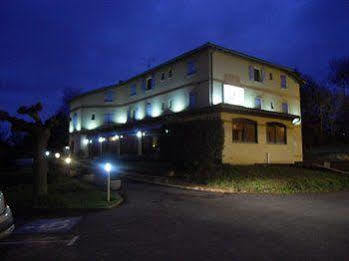 Le Clos Du Loup Rouffire Exteriör bild